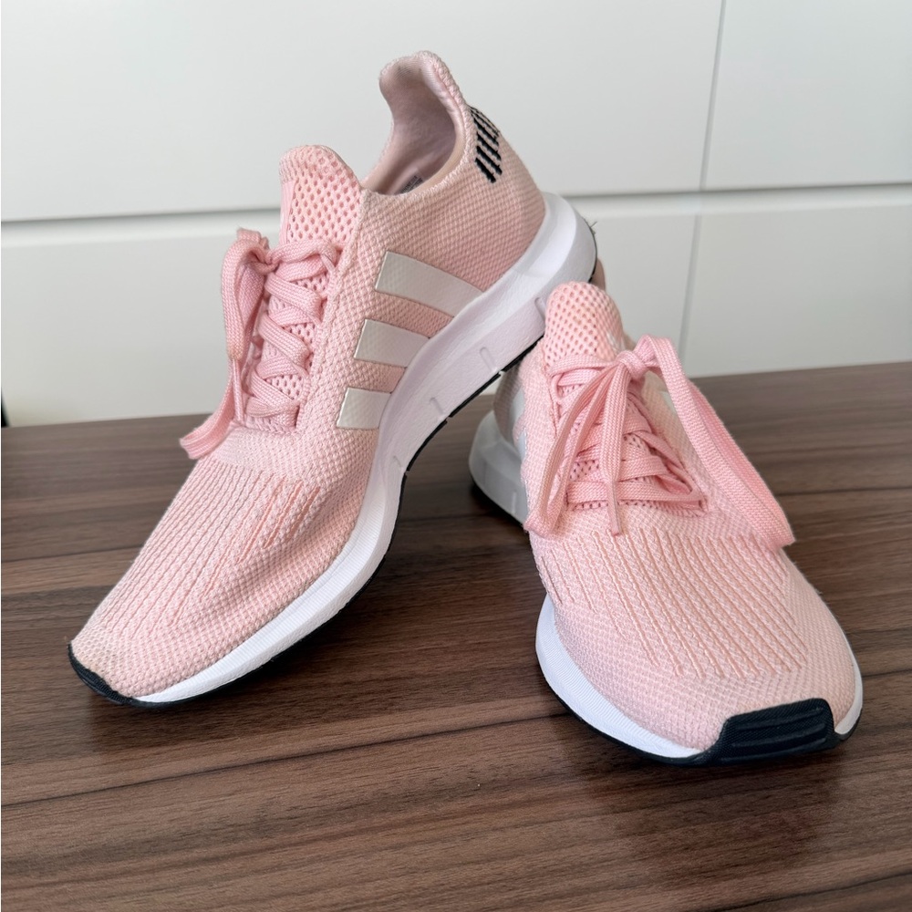 Adidas Women's Icy Pink Swift Run Shoes (US 8.5)